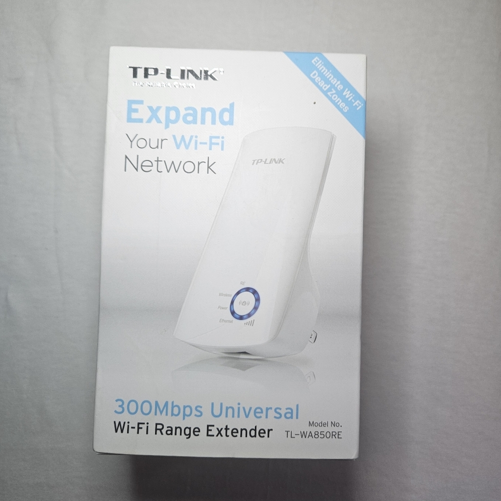 TP-Link White Wi-Fi Range Extender